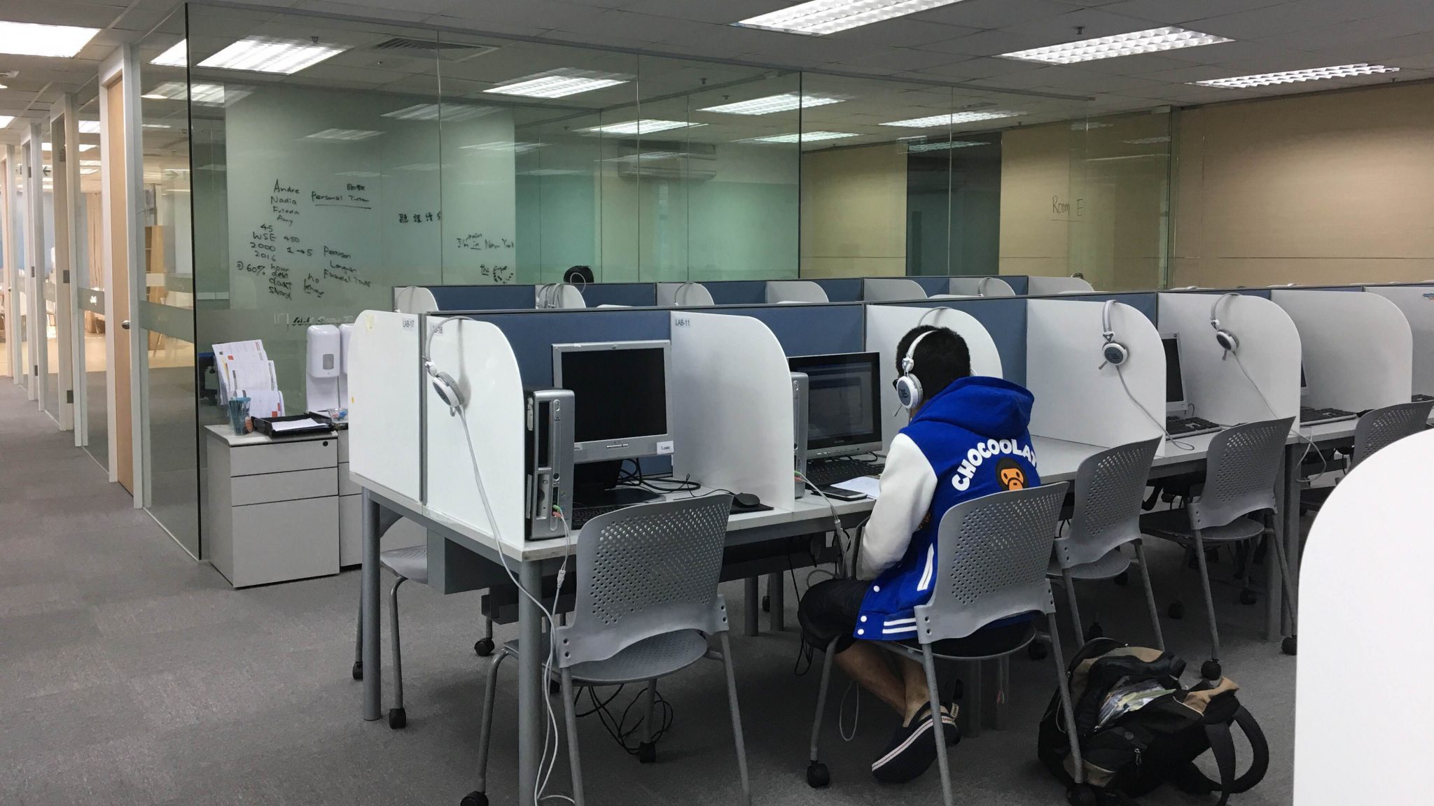 聯絡我們 wall street english 地址